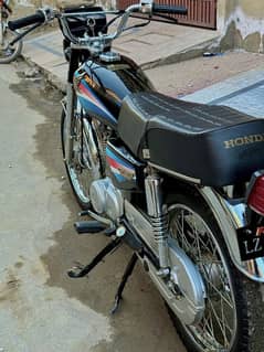 HONDA CG 125 FOR SALE URGENT COMPLETE FILES (MODEL 2004)