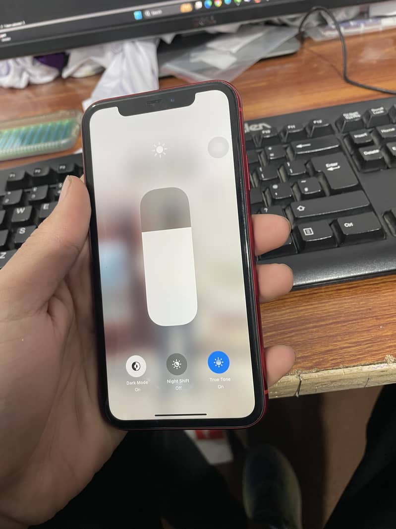 Apple iPhone XR 1