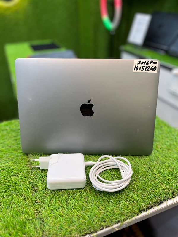 MacBook Pro 2016 for Sale! 9