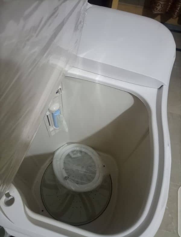 Washing machine with dryer 4