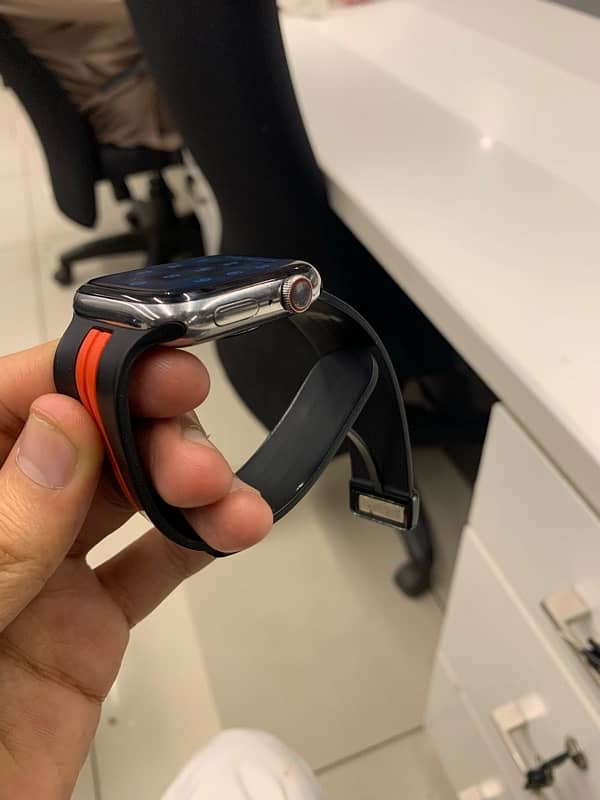 apple watch series 4 (44mm, stainless steel) 6