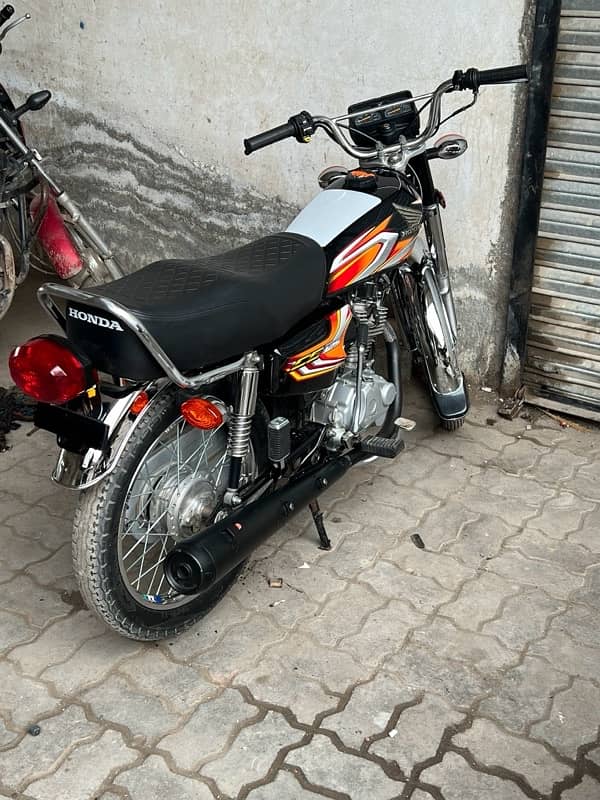 Honda CG125 Black 1