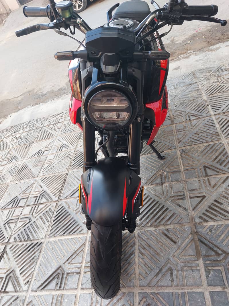 Super Star 200R Extreme Edition (Model 2024) 1