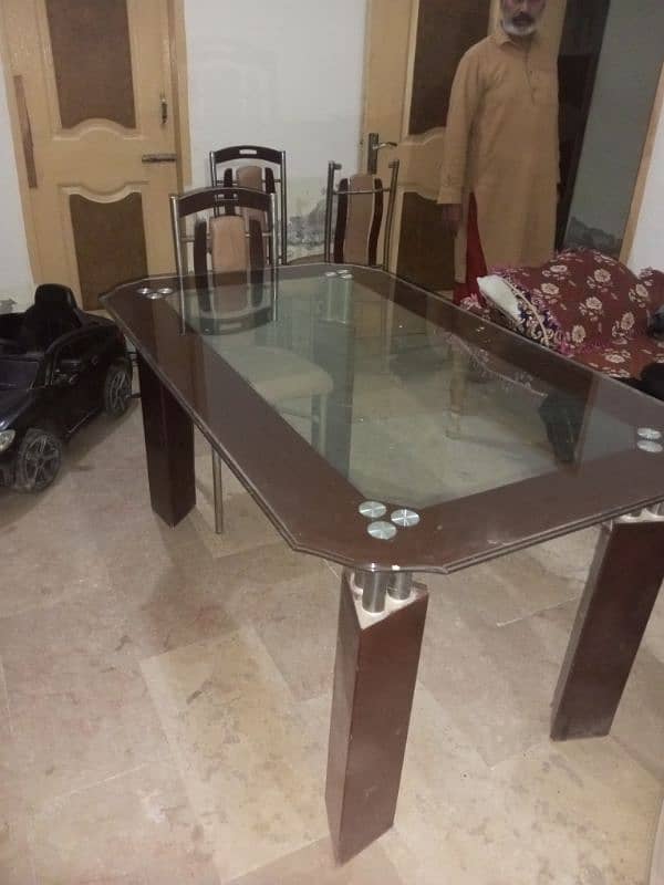 dining table with 6 chairs in good condition 1