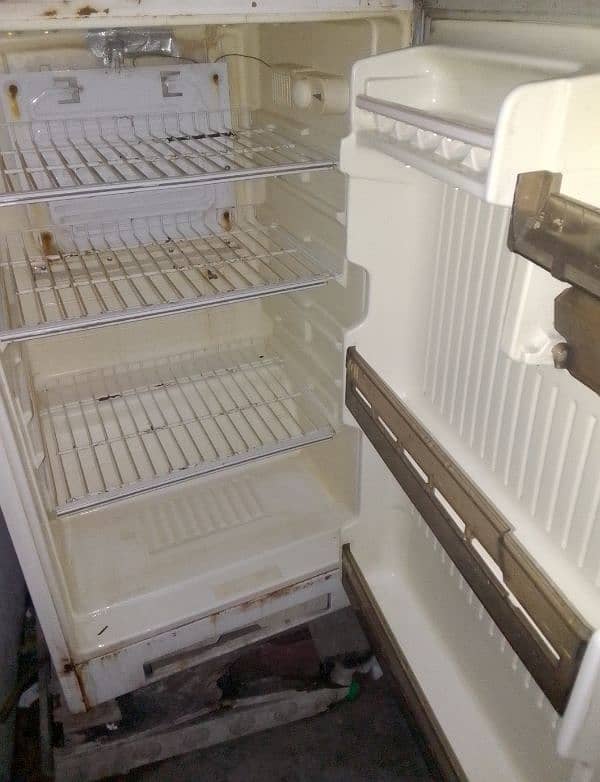 fridge 0