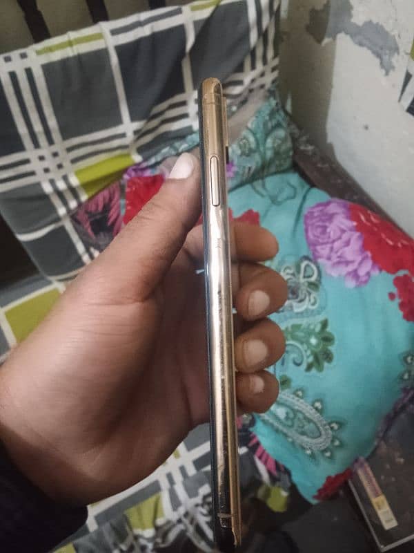 i phone XS MAX PTA approved 2