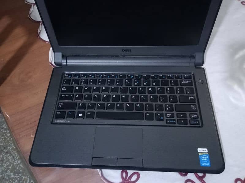 Dell Latitude 3340 core i3 5th gen slim laptop 1