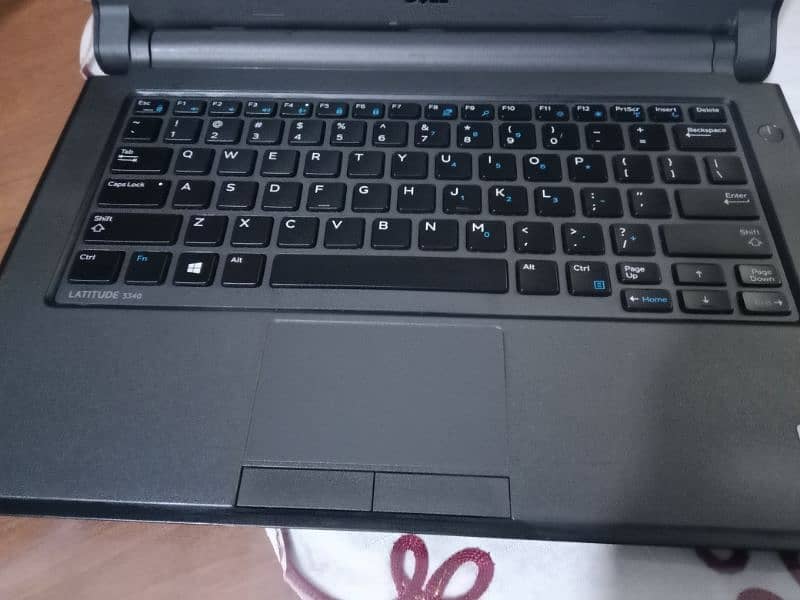 Dell Latitude 3340 core i3 5th gen slim laptop 2