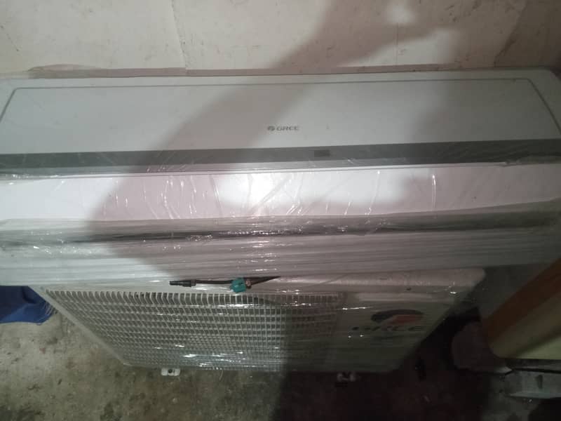 2 ton split Ac gree model G10. 5