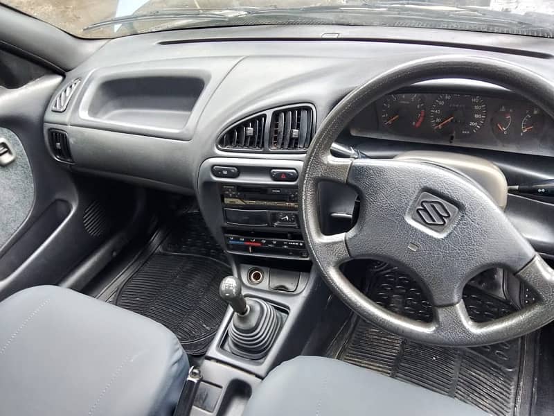 Suzuki Baleno 2001 3