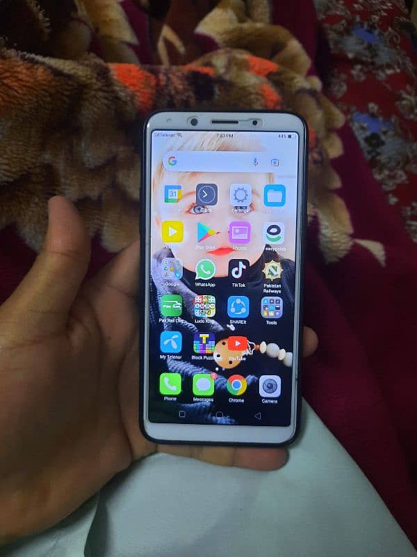 oppo F5 4gb 32 gb 03314167462 call and watsapp 6