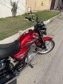 Suzuki GS 150 2022