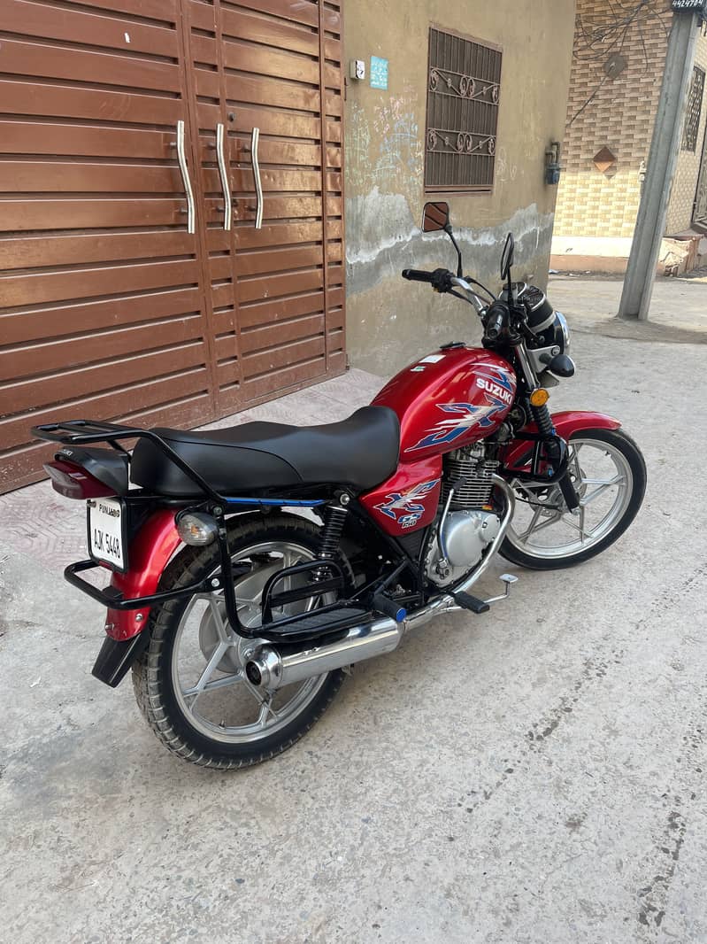 Suzuki GS 150 | Model 2022 | Red Colour | LAHORE Registered 10