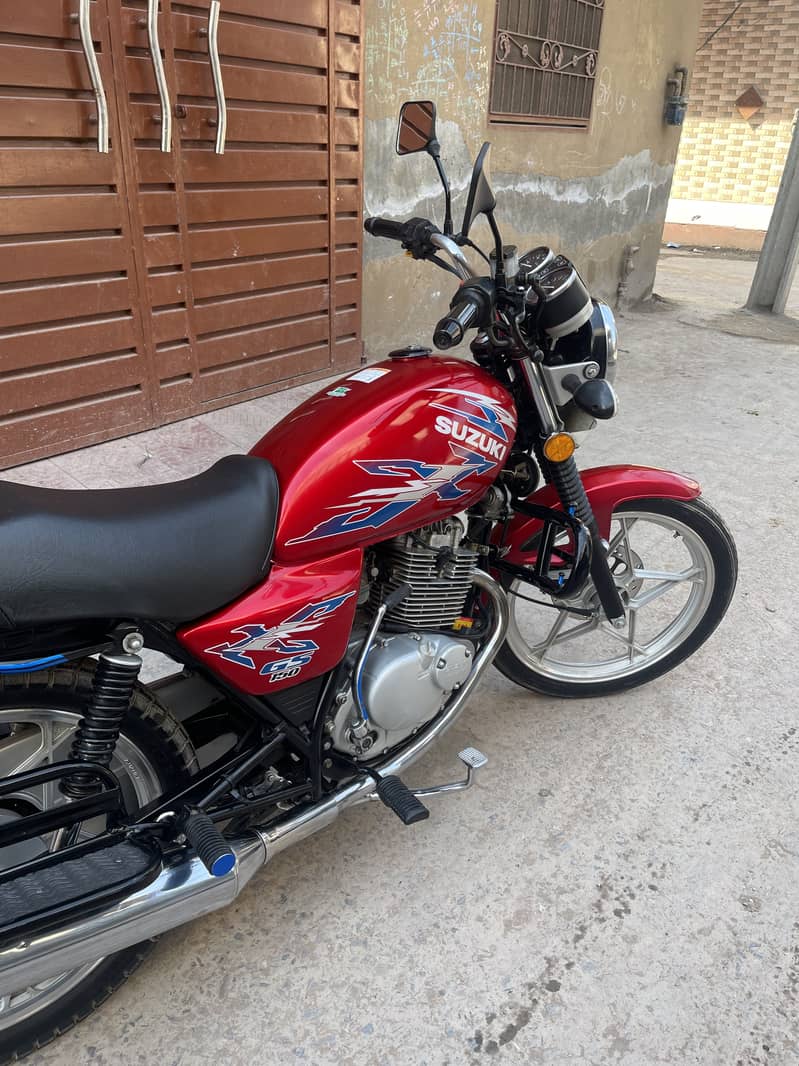 Suzuki GS 150 | Model 2022 | Red Colour | LAHORE Registered 14