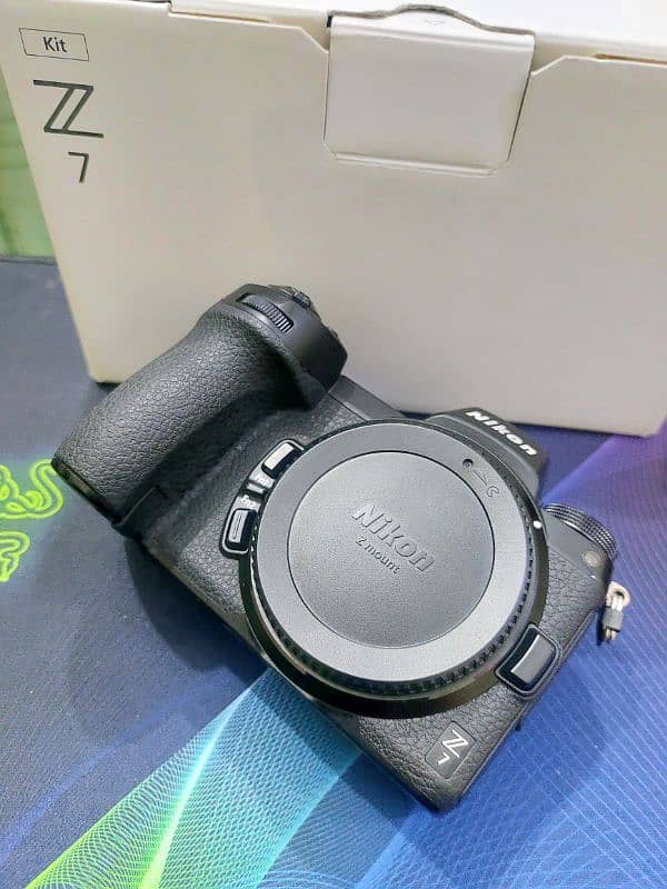 Nikon Z7 body with box 1