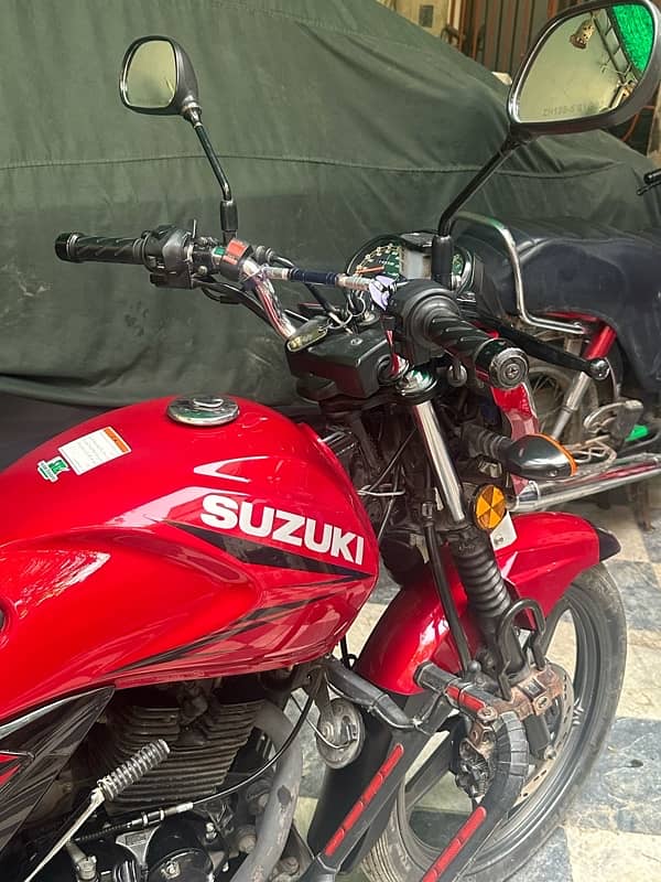 Suzuki GR 150 red color 2022 model like a new no work required 1