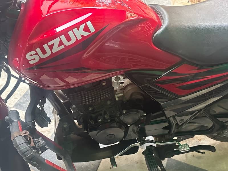 Suzuki GR 150 red color 2022 model like a new no work required 5