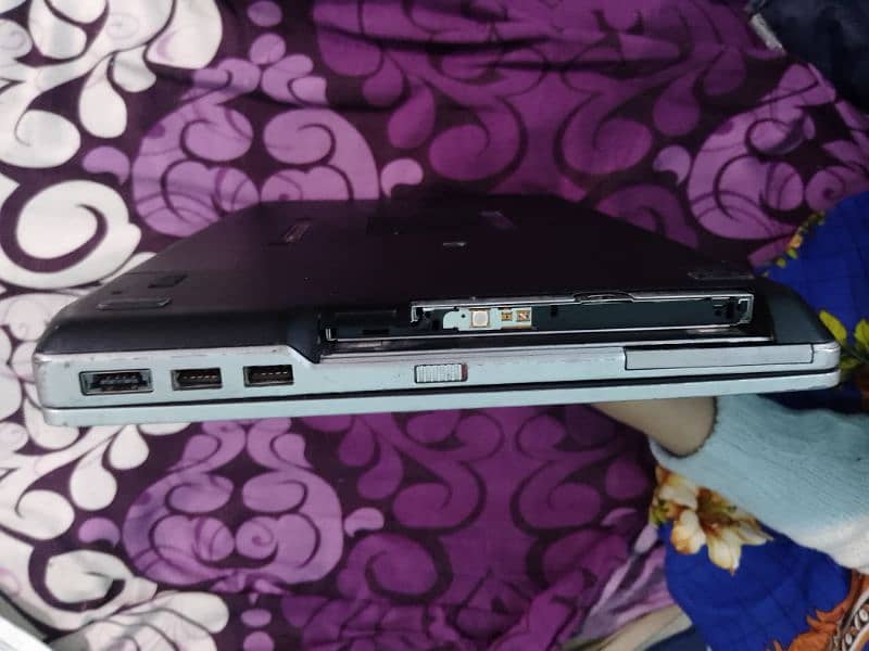 Dell Latitude e6430 with charger and bag /urgent sale 7