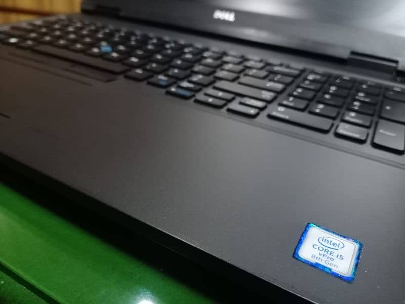 Dell Latitude 5590 core i5 8 Gen 8GB 256GB SSD 2