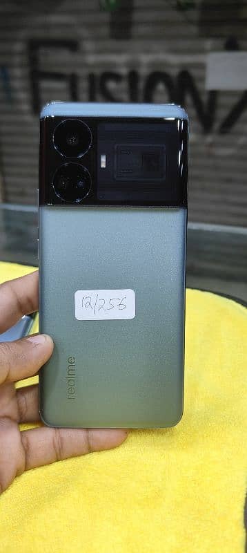 Realme GT5 12/256 Gaming Device 1