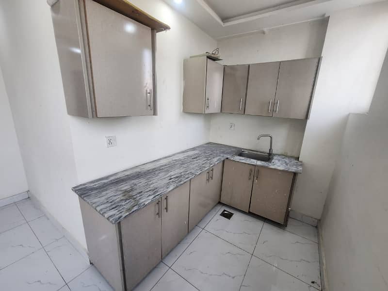 1 BED LIKE A BRAND NEW GOOD CONDITION EXCELLENT FLAT FOR RENT IN BAHRIA TOWN LAHORE 11