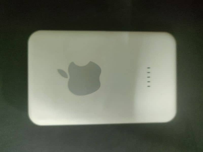 Apple magsaf 10000mah 4