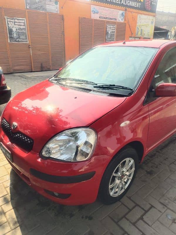 Vitz for sale automatic 65000 Km 1