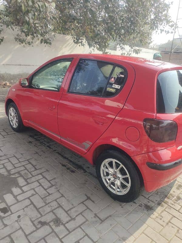 Vitz for sale automatic 65000 Km 3