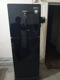 CHIQ 11 CFY CTM-308|GB-4D SMART DC INVERTER REFRIGERATOR 4 MONTH USED