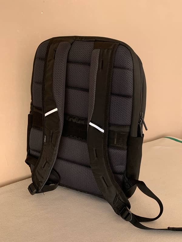 Dell Backpack Pro 1