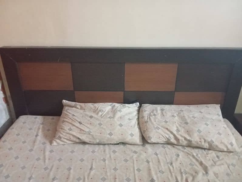 bed 2 person 1