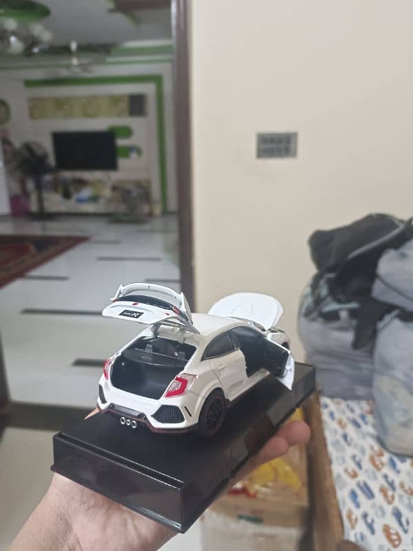 assalamu walaikum I am selling my Honda civic type r 7