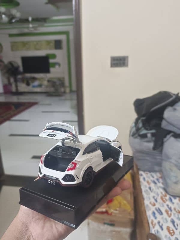 assalamu walaikum I am selling my Honda civic type r 8