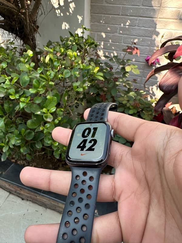 apple watch series 4 nike+ 2