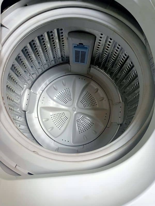 haier fully auto matic  original condition washing machine 3