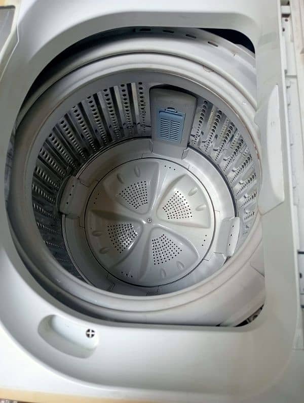 haier fully auto matic  original condition washing machine 9