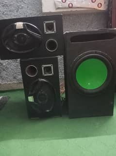 besar and speaker woofer