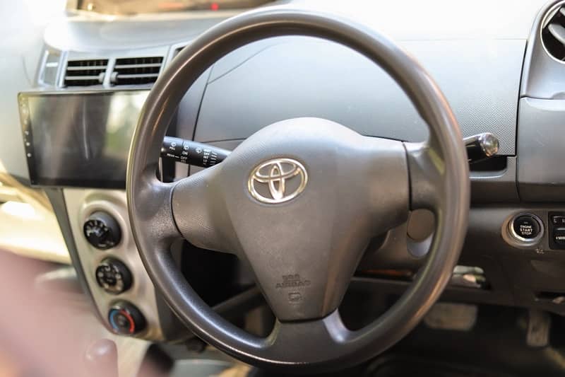 Toyota Vitz 2008 8