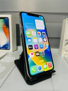 iPhone x 256 GB my WhatsApp number 03411594804