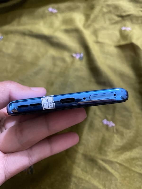 urgent sale one plus 9 condition 10/10 blue color 4