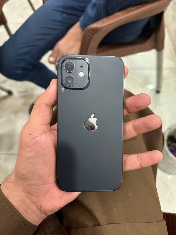 Iphone 12 mini 4