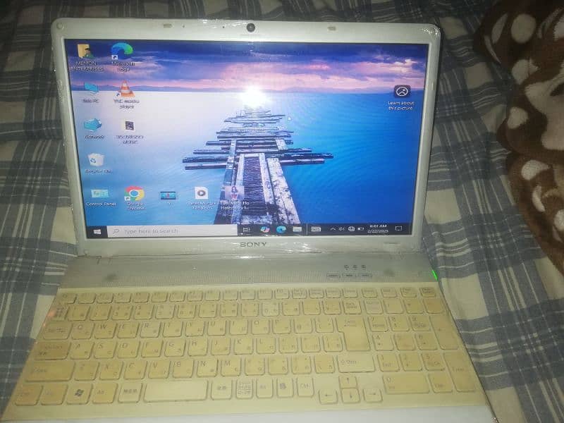 SONY LAPTOP 4GB RAM 320GB HARD 2