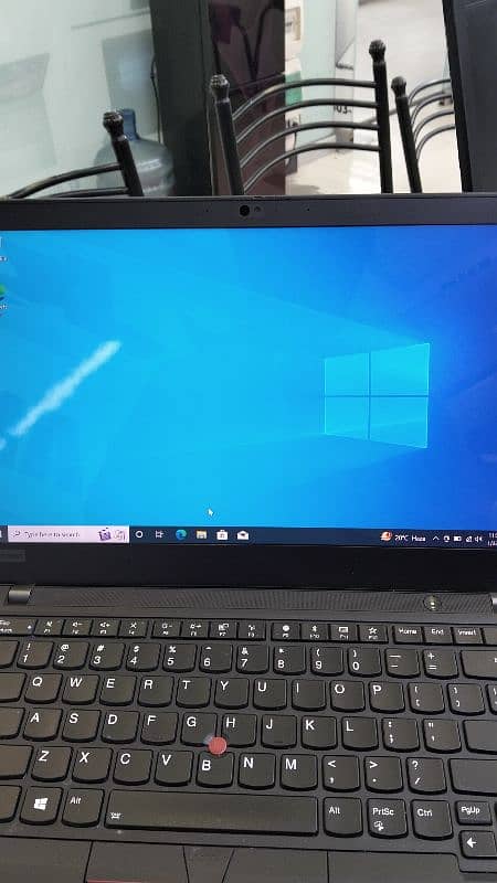 Lenovo ThinkPad T490 4