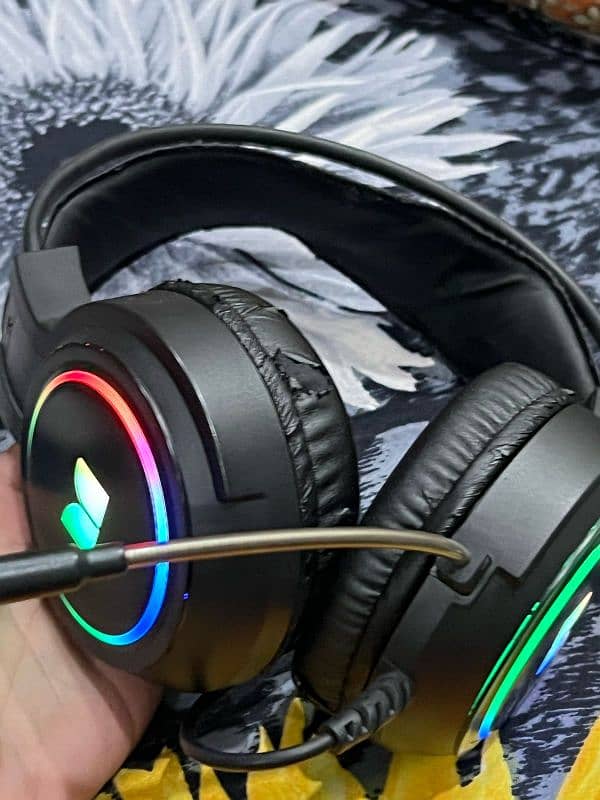 GAMING HEADPHONES + MEMO CX07 COOLING FAN 2