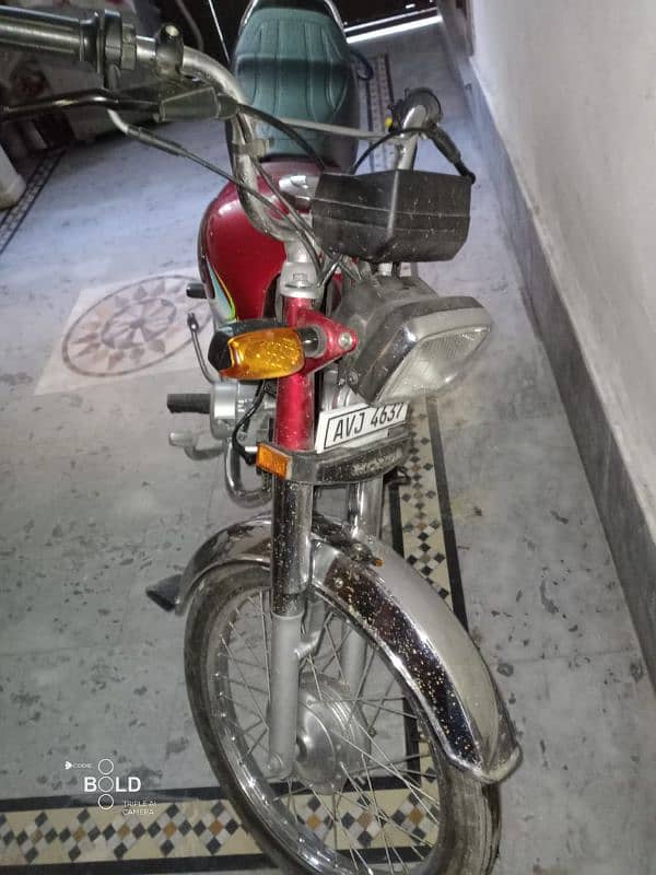 Honda CD 2024 3