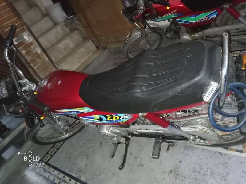 Honda CD 2024 4