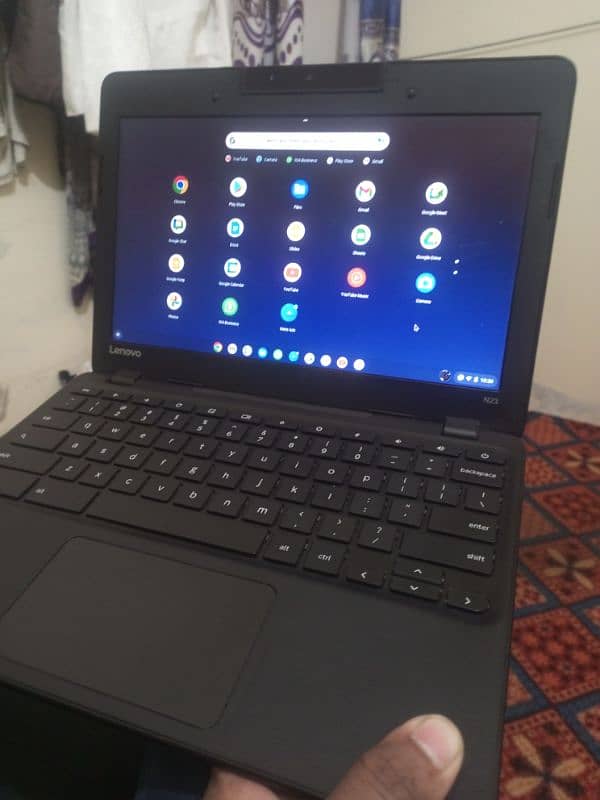 chrome OS laptop new condition playstore supported 5