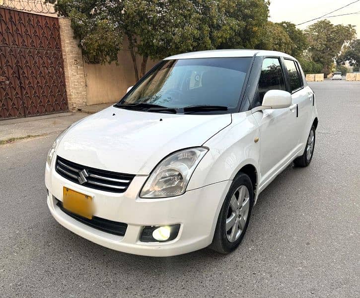 Suzuki Swift 2013 Dlx Automatic 1300cc Original condition 3