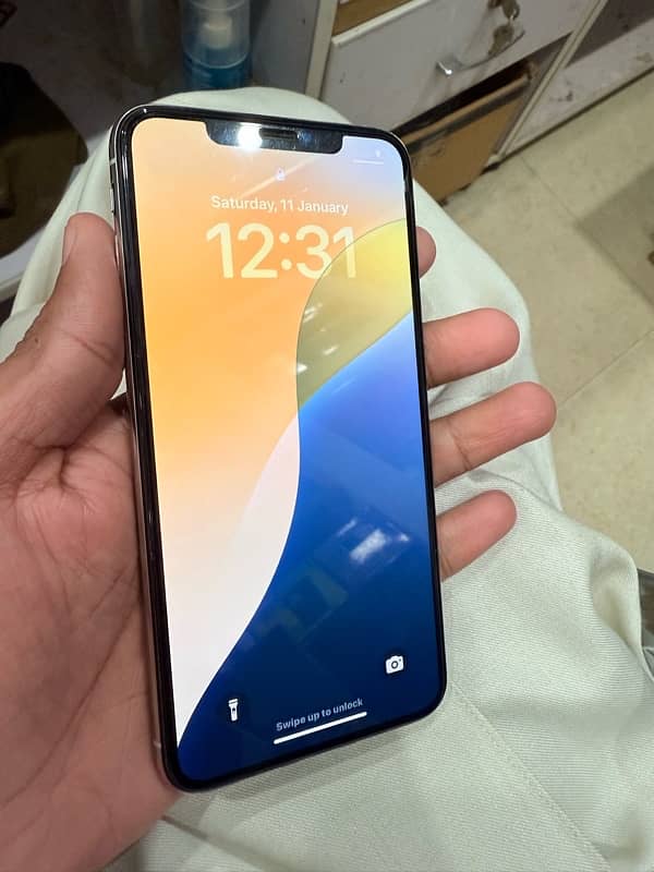 IPhone XS Max PTA Approved white clr 256 GB Content number 03002567120 2