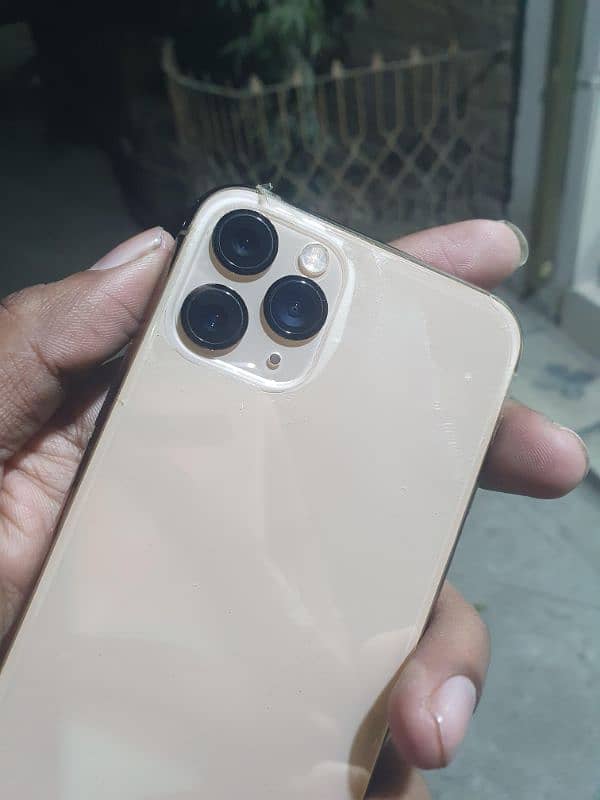 iphone 11 pro pta approved 256 Gb 13